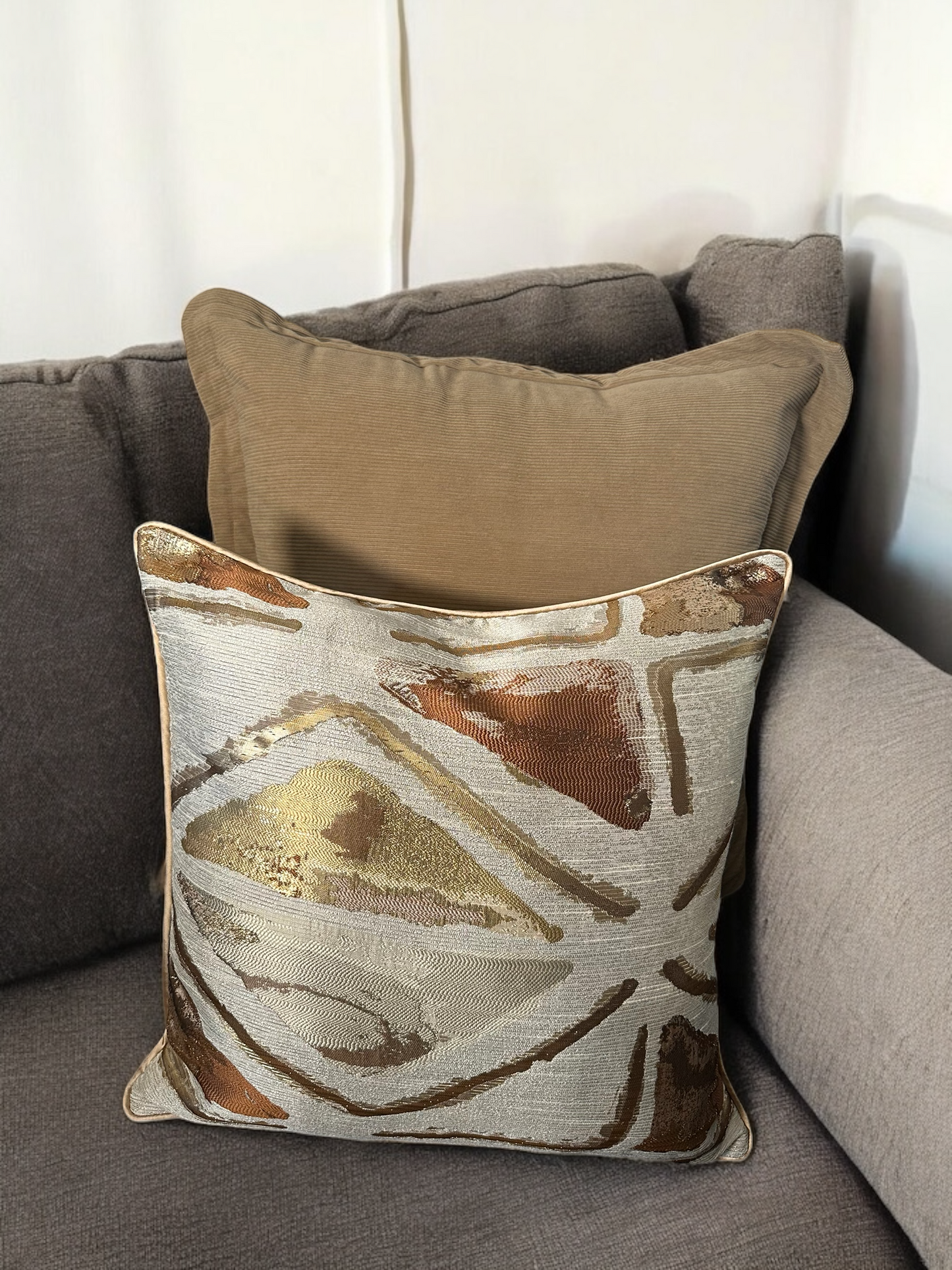 Lunelle cushion cover